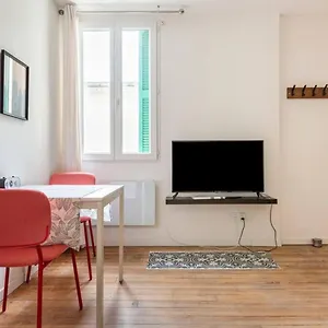 t1-cosi-proche-gare.midi-pyreneeshotels.com/